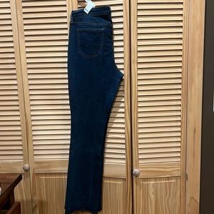 Old navy sweet heart jeans like new, just tried on